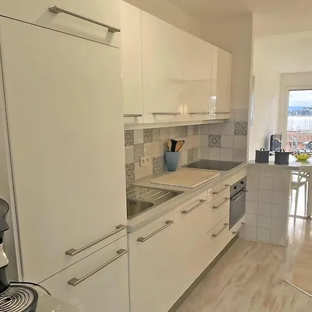 Appt T3 - 5 Pers - Vue - Climatisation By Interhome Sainte-Maxime